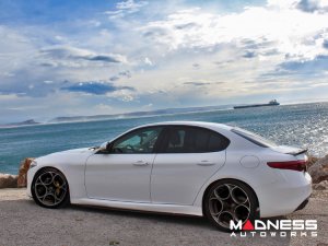 Alfa Romeo Giulia Trunk Spoiler - Carbon Fiber - Stile Italia